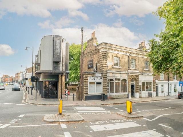 Apartment for rent in Highgate, Greater London