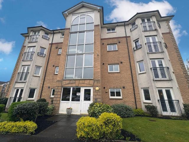 Apartment for rent in Dean Park, Renfrew