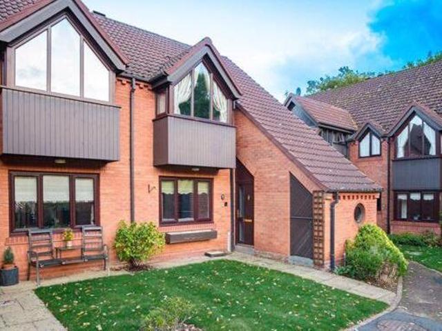 House for sale in Tettenhall, West Midlands