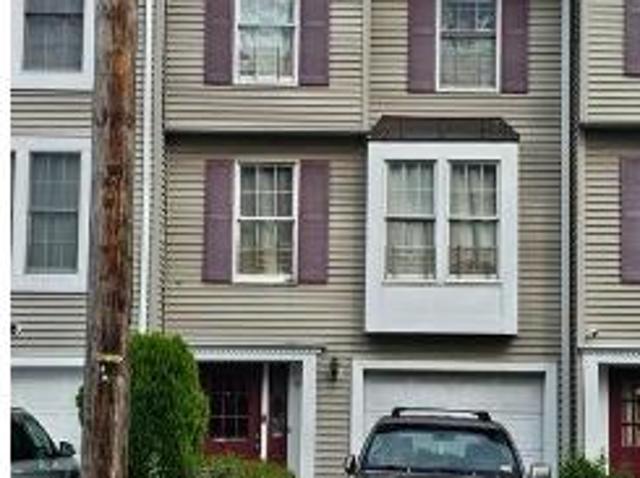 House for sale in Newark