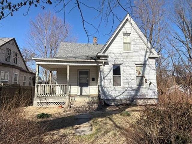 House for sale in Alton, Illinois