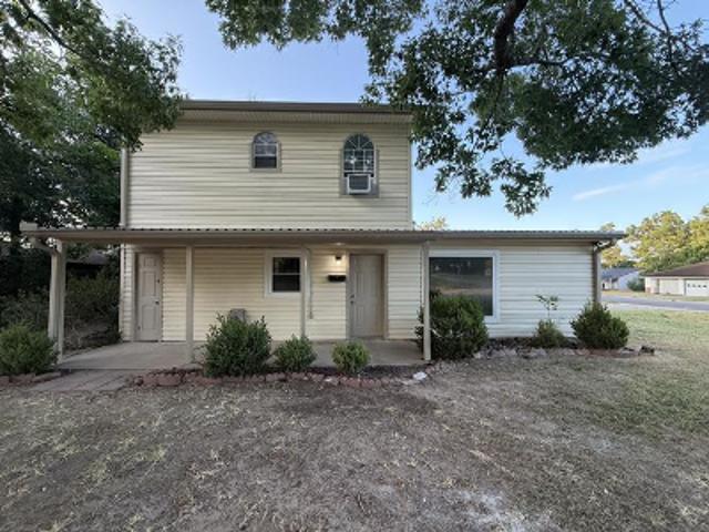 House for sale in Milam, Texas