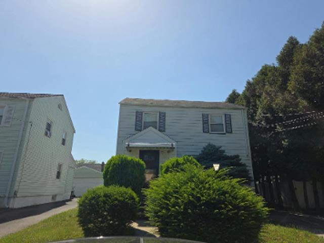 House for sale in Hillside, New Jersey