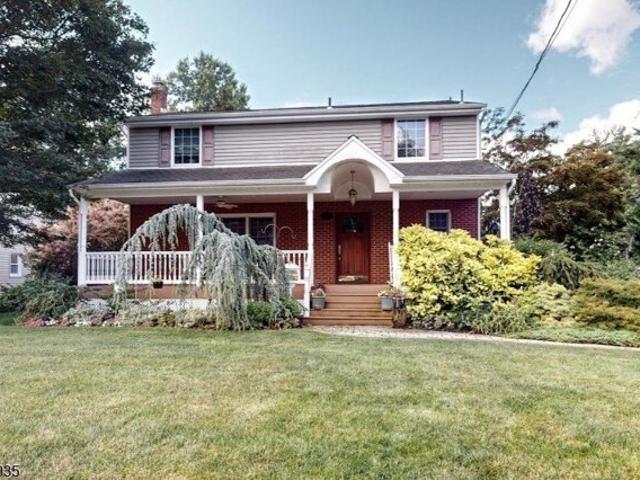 House for sale in Emerson