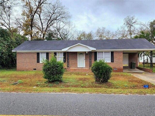 House for sale in Hawkinsville