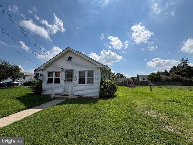 House for sale in Deepwater, New Jersey