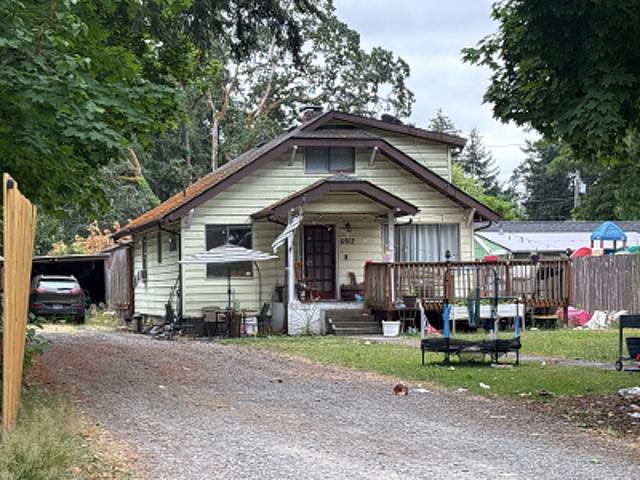 House for sale in Lakewood, Washington