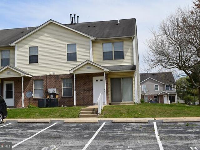 Condo for sale in New Castle