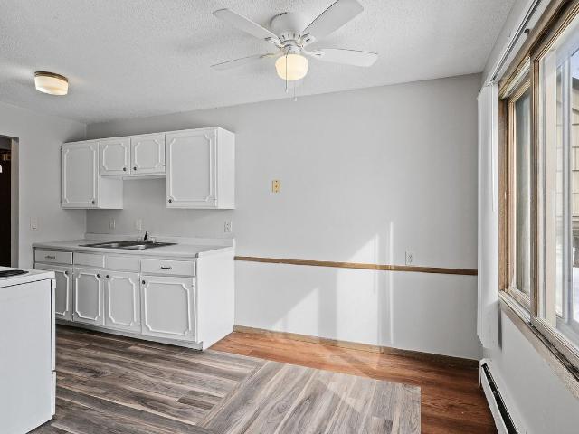 Apartment for rent in Hennepin, Minnesota