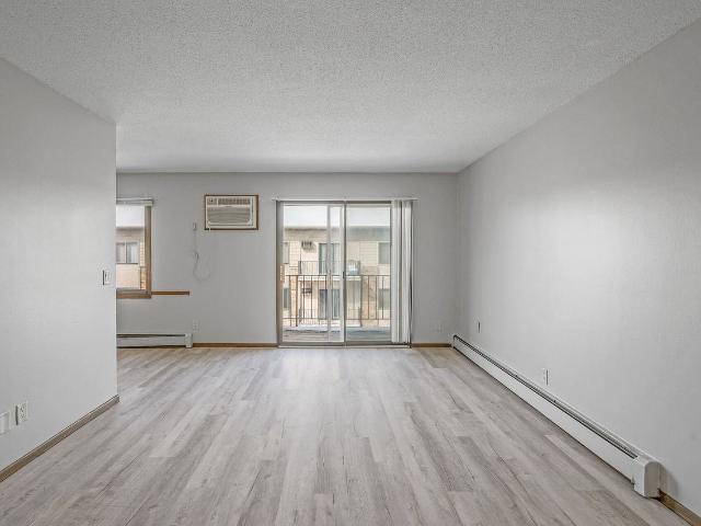 Apartment for rent in Hennepin, Minnesota