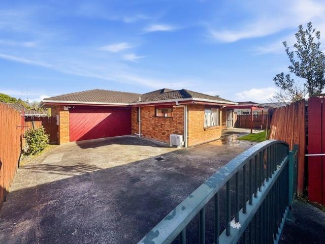 House for rent in Howick, Oroua County