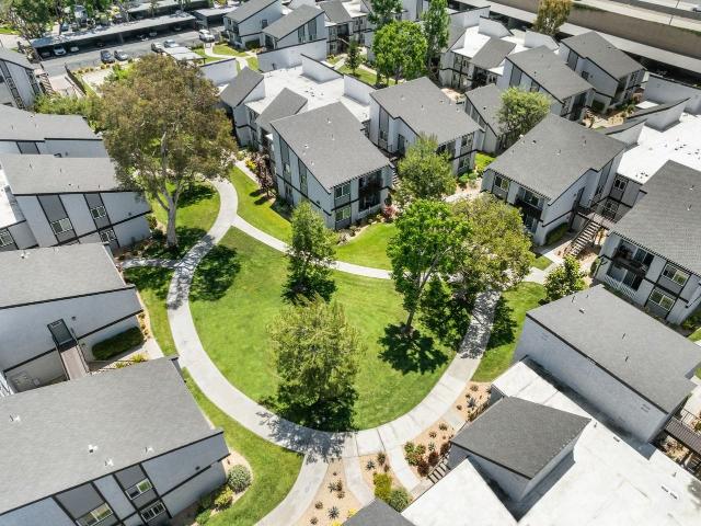 Apartment for rent in Fullerton, California
