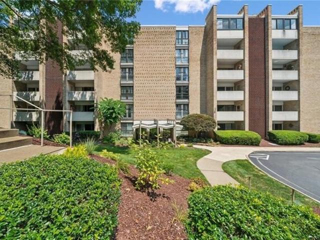 Condo for sale in Bethel Park Condo for sale in Bethel Park