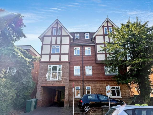 Apartment for rent in Shortlands, Greater London