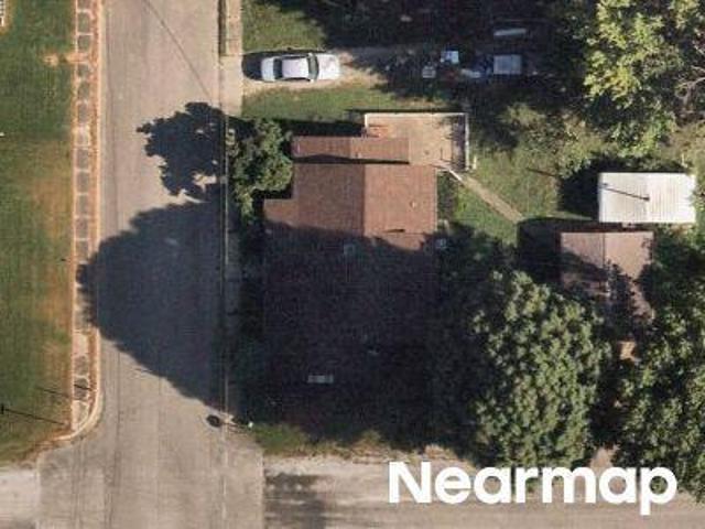 House for sale in Benton