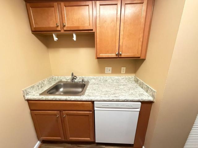 Apartment for rent in Bonnycastle Neighborhood, Louisville