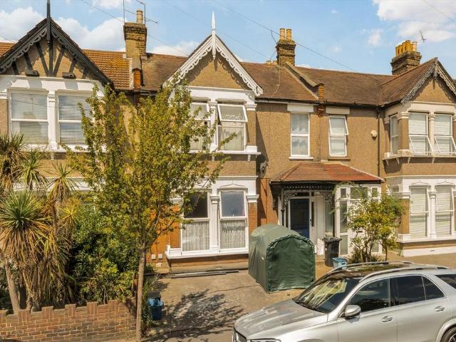 Apartment for rent in Gants Hill, Greater London