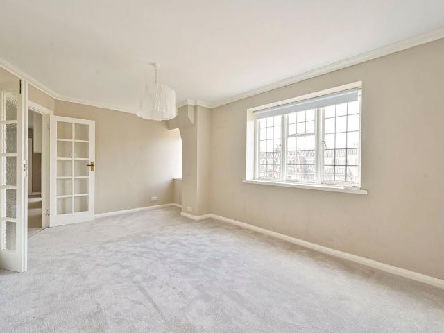Apartment for rent in Roehampton, Greater London