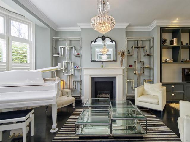 House for rent in North Kensington, Greater London