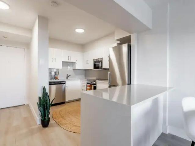 Apartment for rent in Côte-des-Neiges–Notre-Dame-de-Grâce, Montréal