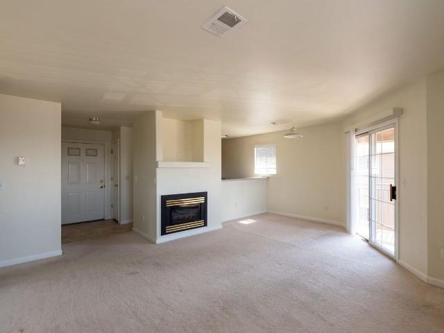Apartment for rent in Glenn Oaks Townhomes, Centennial