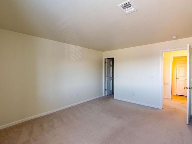Apartment for rent in Glenn Oaks Townhomes, Centennial