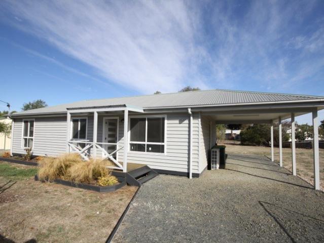House for sale in Beaufort, Victoria