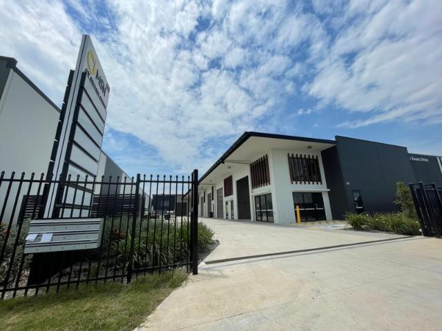 Warehouse for rent in Toombul, Queensland