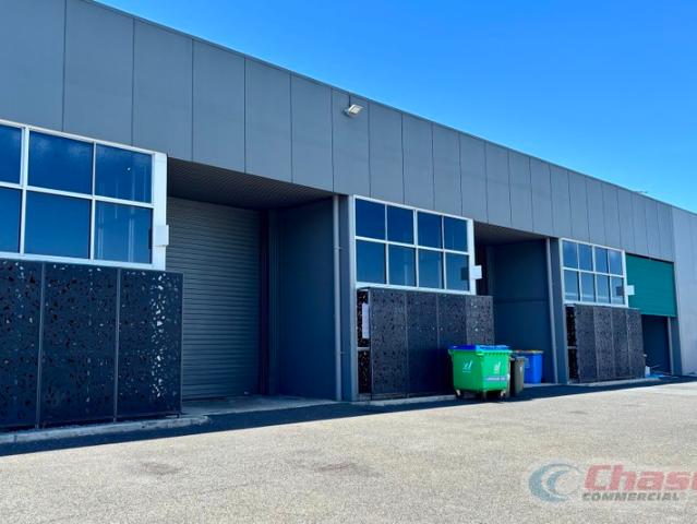 Warehouse for rent in Toombul, Queensland