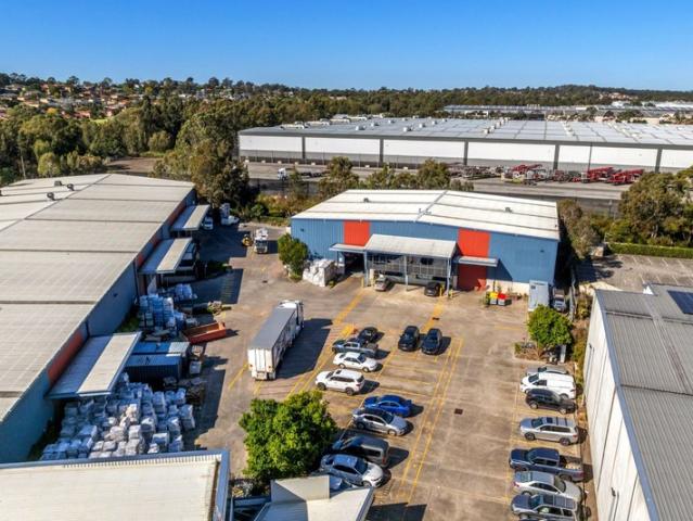 Warehouse for rent in Arndell Park, Sydney