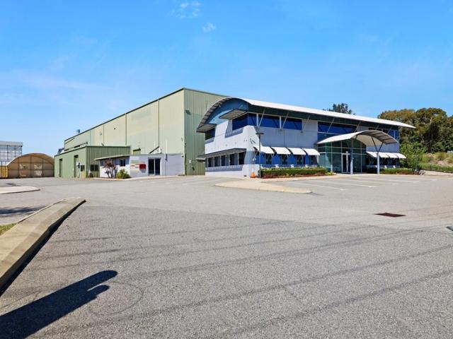 Warehouse for rent in Bibra Lake, Western Australia
