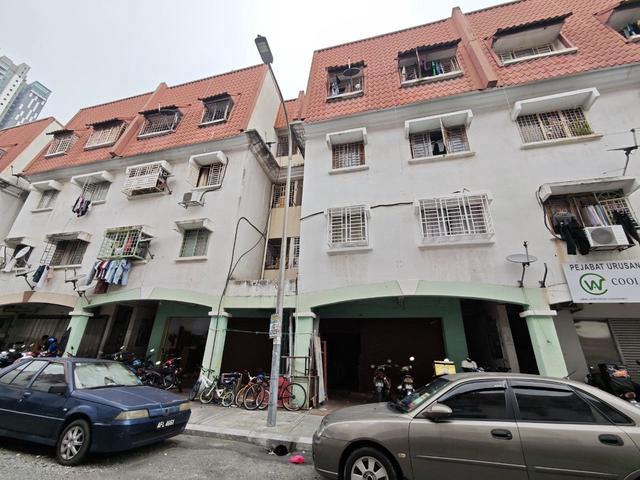 Apartment for sale in Country Heights Damansara, Kuala Lumpur