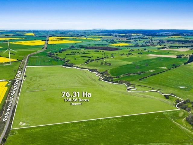 Land for sale in Werneth, Rokewood