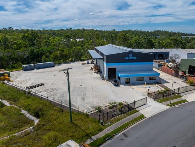 Warehouse for rent in Toombul, Queensland