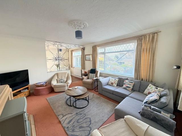 House for rent in Newton, Wales