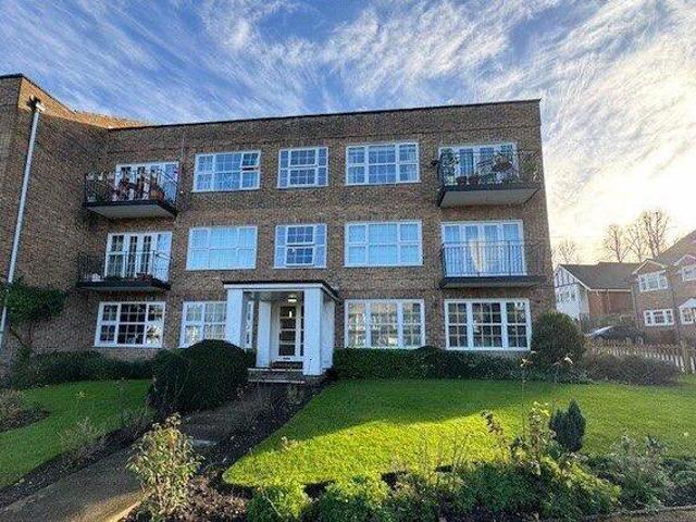 House for rent in Epsom, Surrey