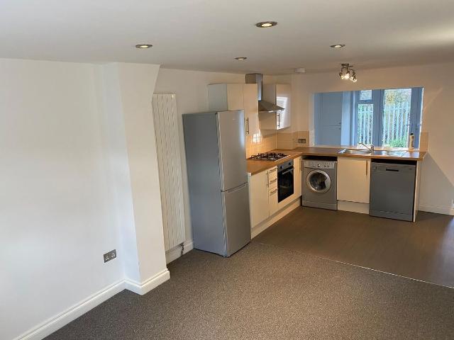 Studio for rent in Upminster Bridge, Greater London