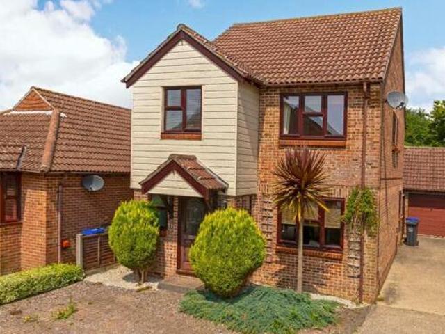 House for sale in Fishersgate, West Sussex
