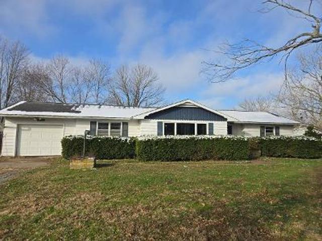 House for sale in Murphysboro, Illinois