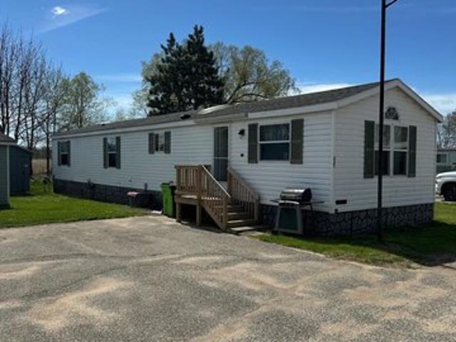 House for sale in Juneau, Wisconsin
