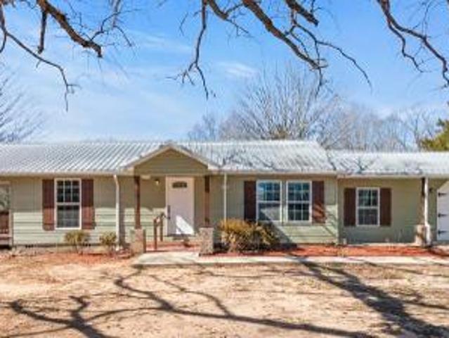 House for sale in Elrod