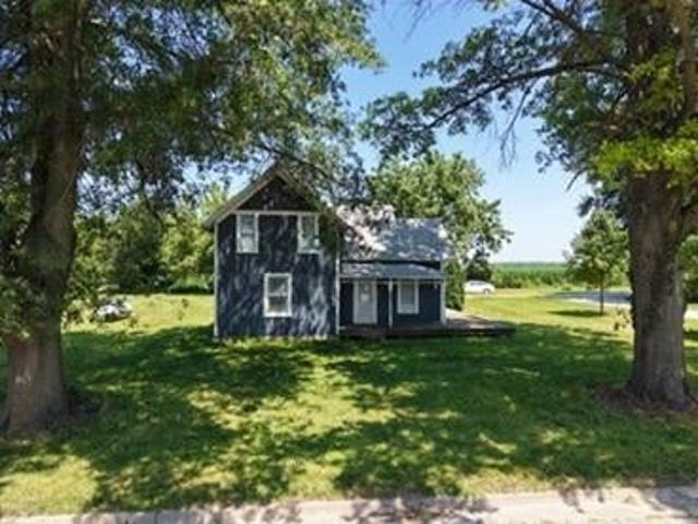 House for sale in South English, Iowa