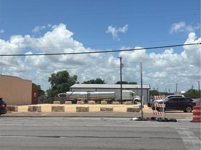 Land for sale in Rogers, Texas