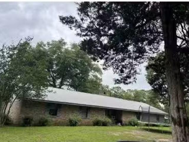 House for sale in Pineville