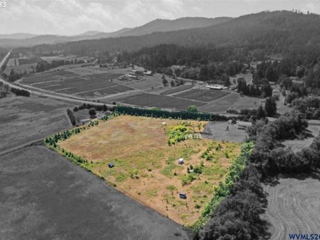 Farm for sale in Oregonia