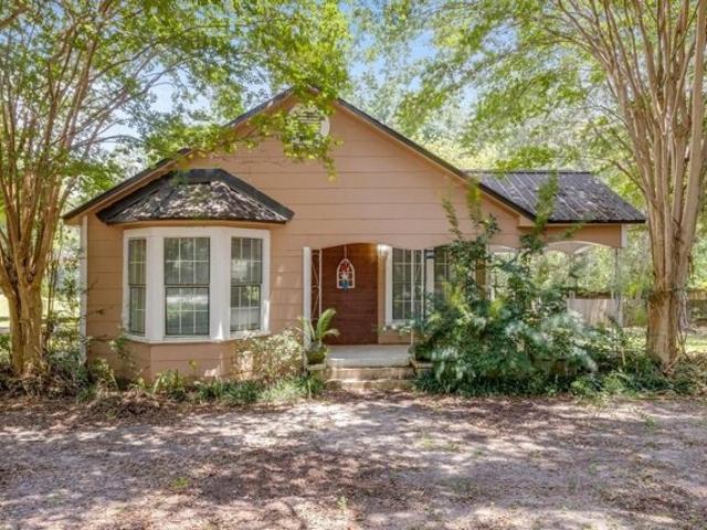 House for sale in Ponce De Leon