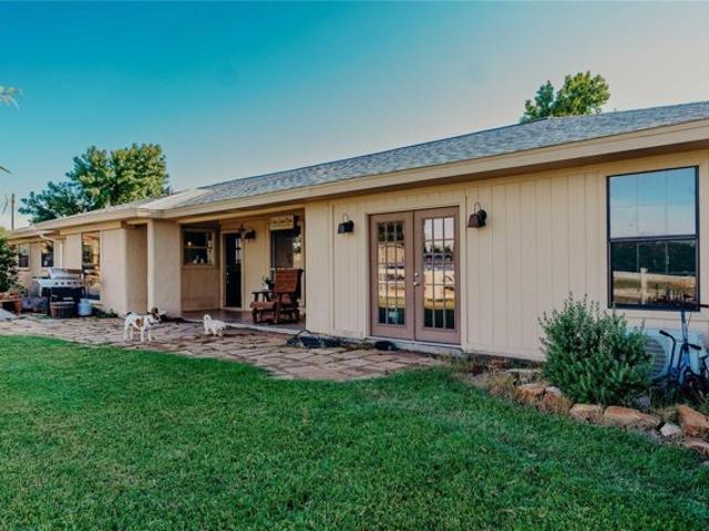 House for sale in Comanche, Texas