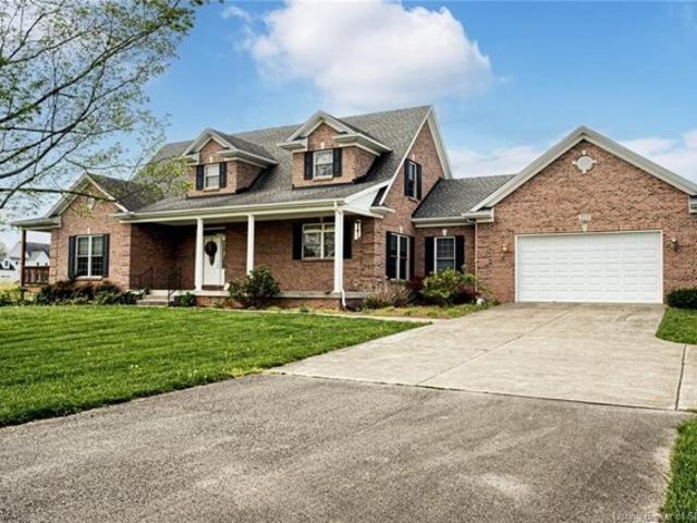 House for sale in Henryville
