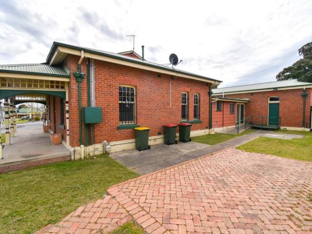 Office for rent in Bathurst, New South Wales