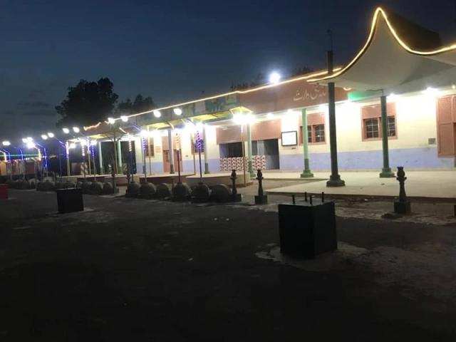 Commercial for rent in Shikari Mohllah, احمد پور شرقیہ